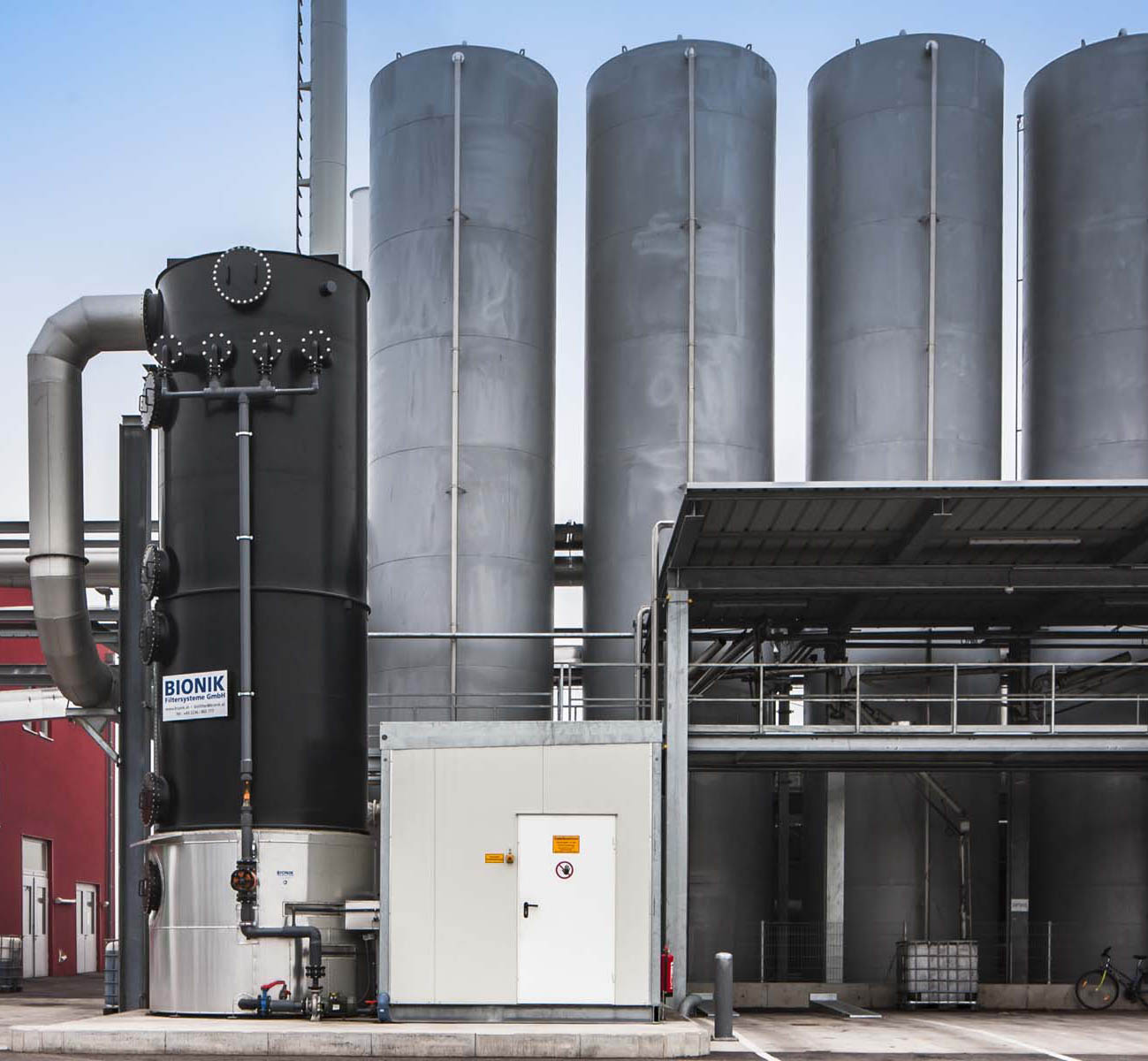 Biotrickle reactor for exhaust air purification in the food industry, Lower Austria