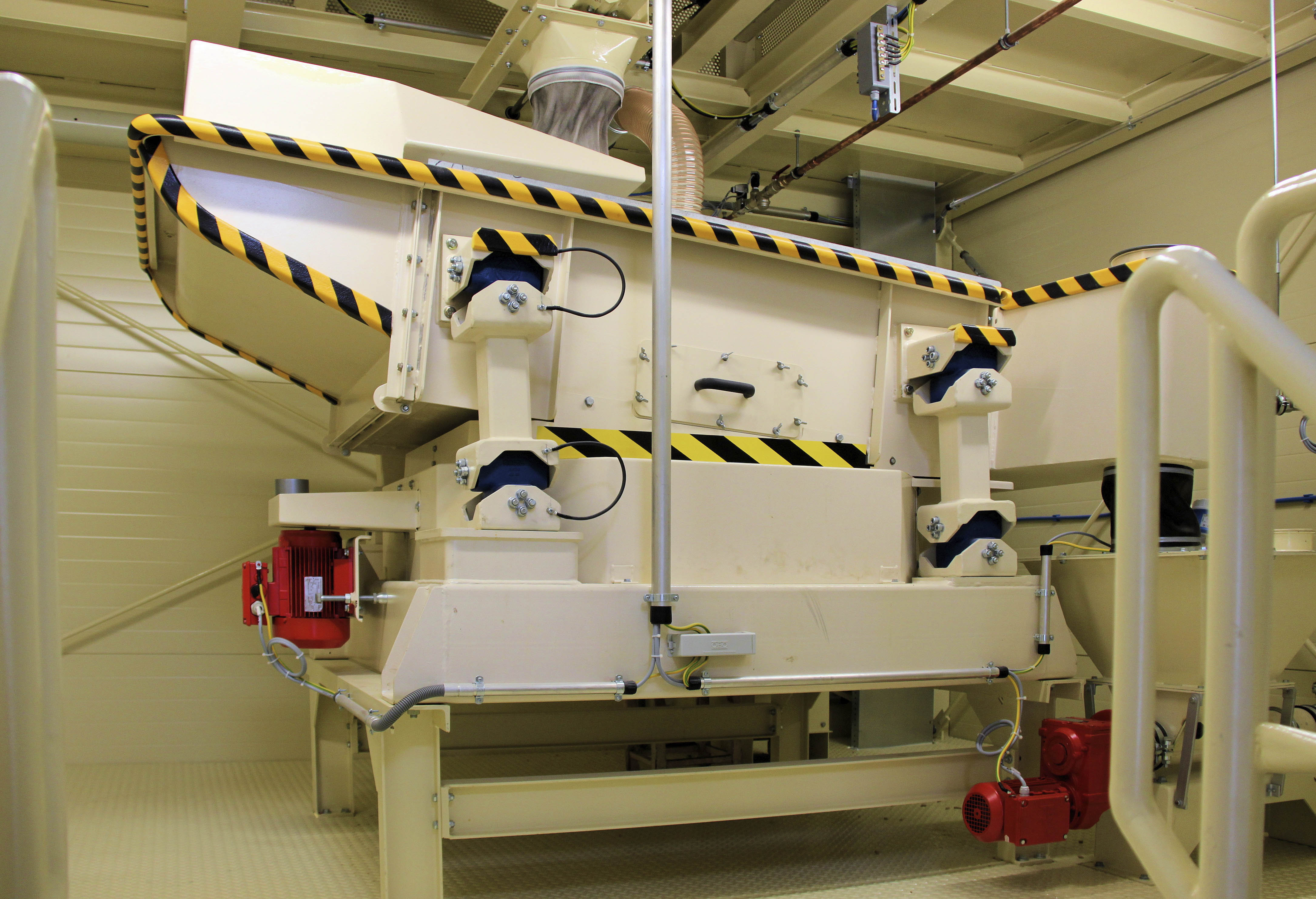 TECCON tumbling screen as a component of a pellet tower